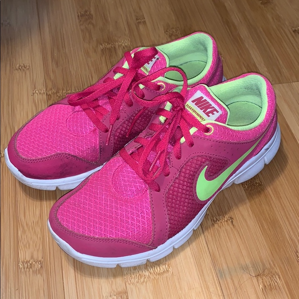 Girls Nike Sneakers